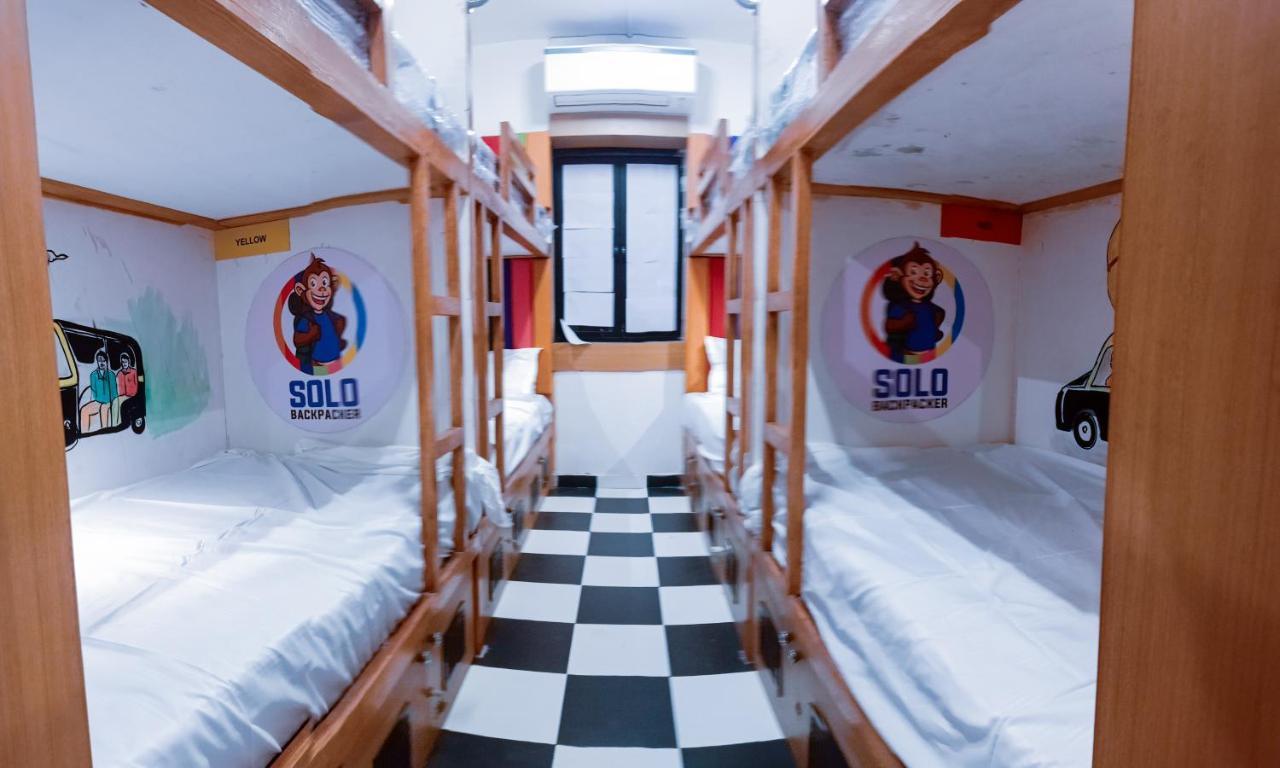 Хостел Solo Backpacker Мумбаи Экстерьер фото